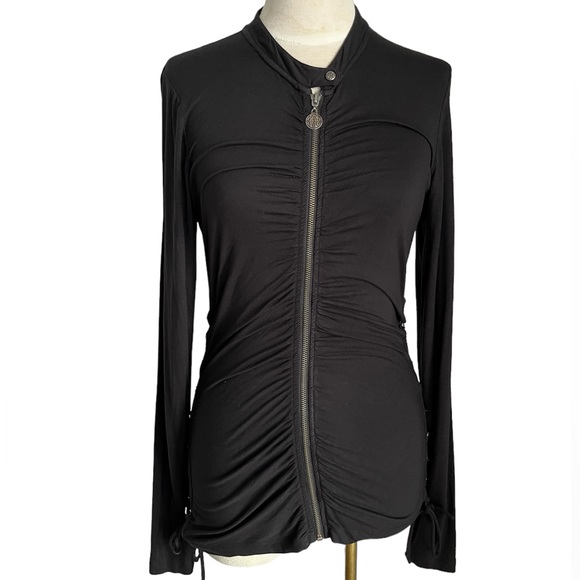 KÄRV ZIP UP TOP WITH LACE UP SIDES - Picture 2 of 13